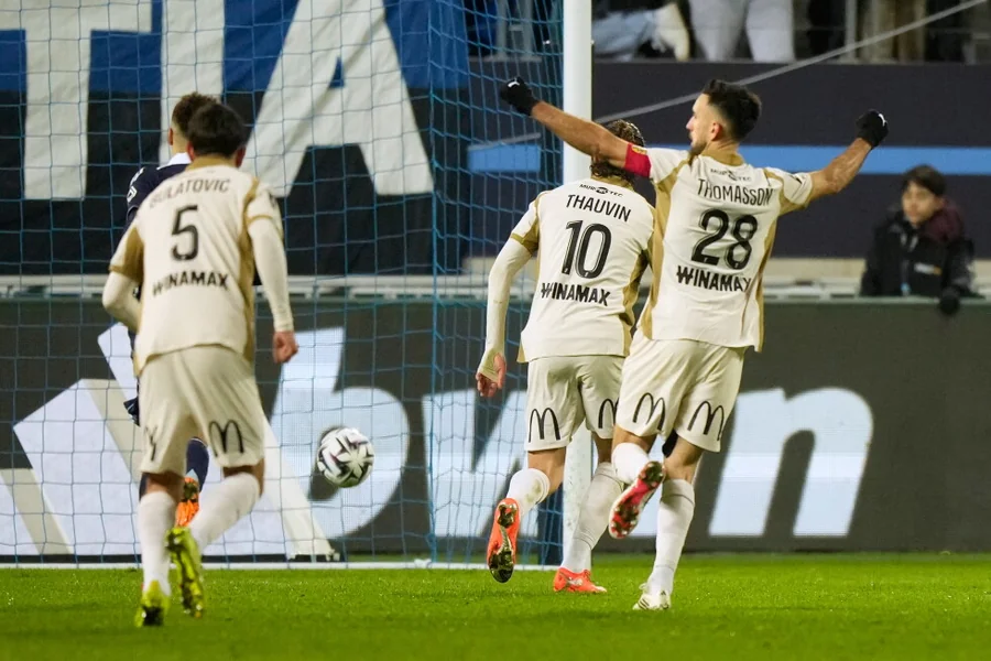 The Illusion of Efficiency: Spotting Overperforming Ligue 1 Teams from the 2014/2015 Season